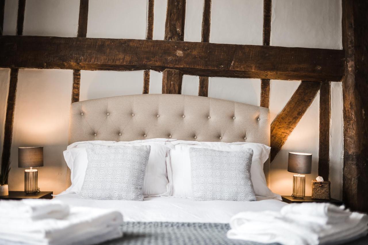 Villa Taylour House - Edenbridge, Sleeps 10, Historic, Unique Yet Modern Exterior foto